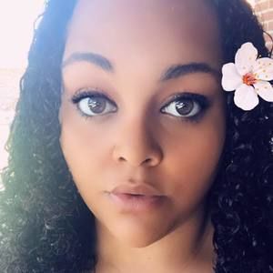 Meet your Posher, Bela